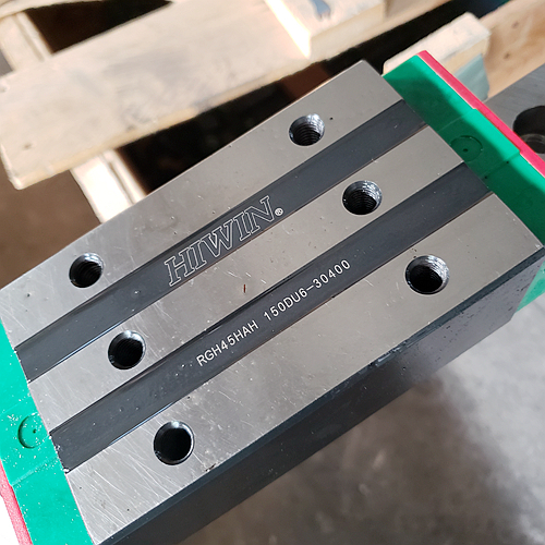 上銀導(dǎo)軌RGH45HAH