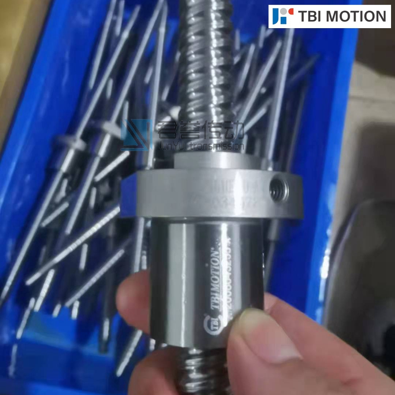 出貨一批臺(tái)灣TBI滾珠絲桿SFAR1610